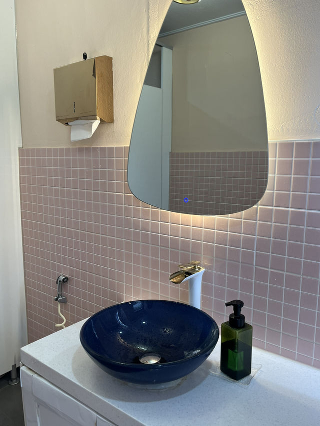 ๊ฒฝ์ฃผ ํฉ๋ฆฌ๋จ๊ธธ์ ์์นํ ํ๋ ํผ์ ๋ง์ง ๊ฒฝ์ฃผ ํฉ๋ฆฌ๋จ๊ธธ์ ์์นํ ํ๋ ํผ์ ๋ง์ง