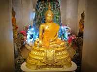 วัดภูเขาทอง กทม.