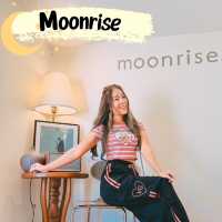 Moonrise คาเฟ่สุดสวยย่านวังจันทร์ ระยอง
