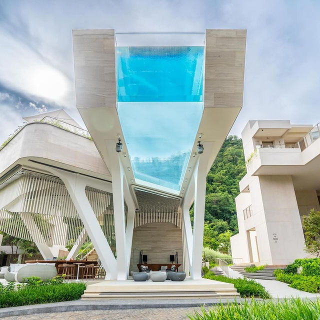 ที่พักเขาใหญ่ สระว่ายน้ำสวยจึ้ง