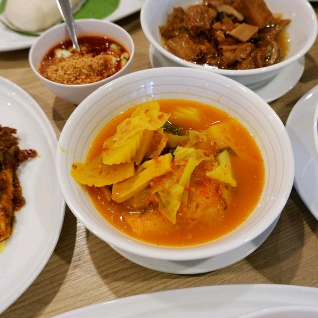 กินเจ ครัวเมอร์ลิน 