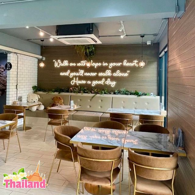 🌺 𝐀𝐨𝐦𝐤𝐨𝐝 𝐂𝐚𝐟𝐞 &  𝐁𝐢𝐬𝐭𝐫𝐨 🍀