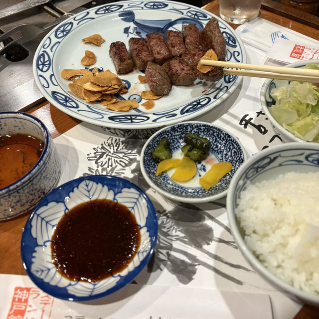 來神戶怎能不吃神戶牛🥩🍴‼️