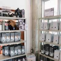 Kingkong Coffee Roasters: คาเฟ่สำหรับคนรักกาแฟ