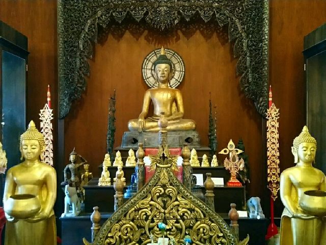 พาคุณพ่อแอ่ว..โฮงหลวงแสงแก้ว
