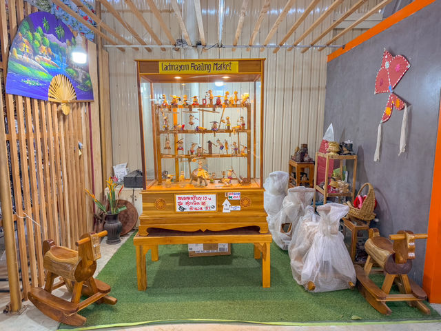 รีวิว ตลาดน้ำคลองลัดมะยม (ที่เที่ยววันพ่อ) 