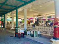 สักการะท้าวเวสสุวรรณที่วัดราษฎร์ศรัทธา(ท้ายดอน)