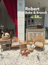Robert Bake & Brunch Café