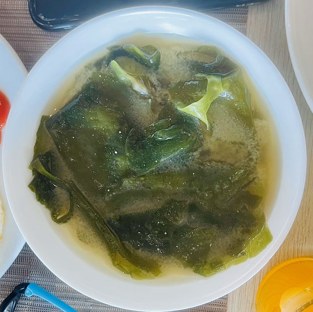 ที่พักติดทะเลมีหาดส่วนตัว หาดเจ้าหลาว