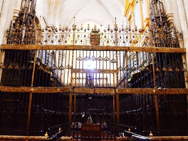 大教堂博物館 = 掛毯藝術館？