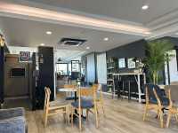 ณ by east coast coffee ร้านกาแฟสุดหรูในพัทยา