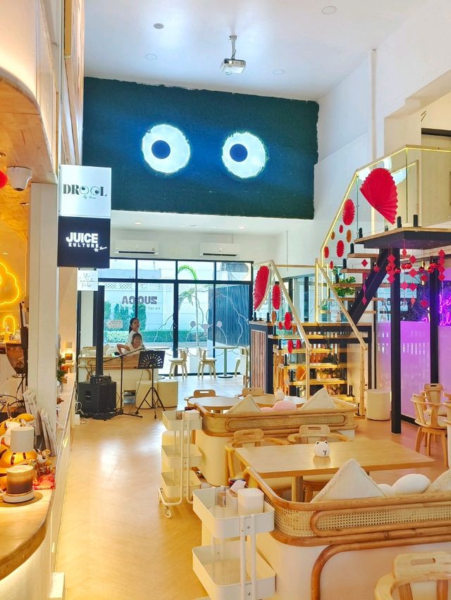 ถูกใจคนรักหมาแมว Zucca - The Pet Sanctuary & Cafe