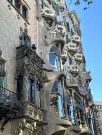 A Walk Through Time: The Architecture of Barcelona’s Old Town