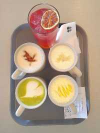 ☕️ 영주 속 숨은 카페, 예쁜 풀장뷰와 라떼아트의 맛집 🌿