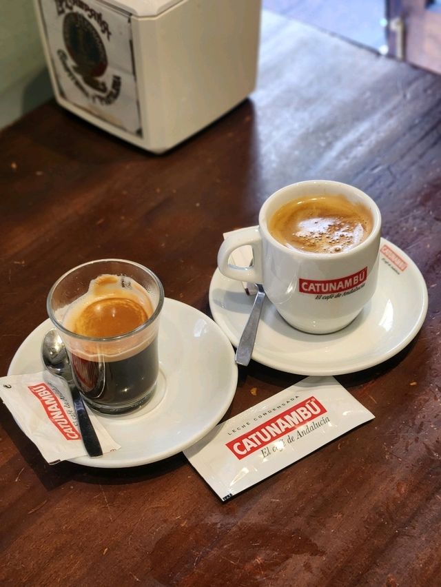 🇪🇦세비야 여행시 당충전하기 좋았던 카페, "Confitería La Campana"🇪🇦