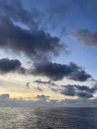 Chasing the Sun: Stunning Sunrise Views from the Balcony of Spectrum of the Seas