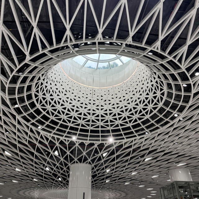深圳最美地鐵站可算是崗廈北站