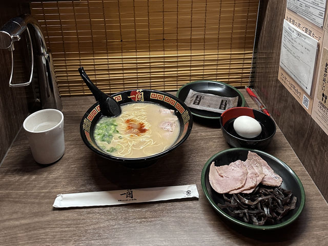 食在福岡🍽️ 一蘭拉麵總公司本店🍜