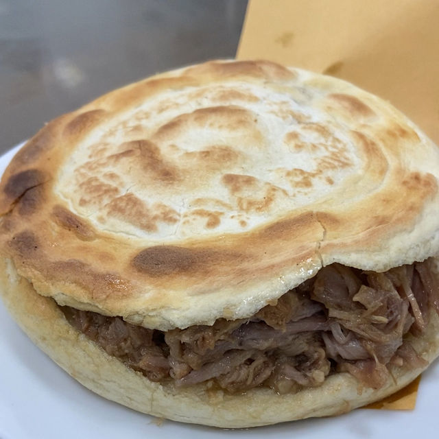 在地人也愛的美食，子午路張記肉夾饃