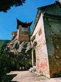 中國雲南大理著名景點：雞足山前簷崆峒山觀音閣禪寺，適合打卡拍照📸