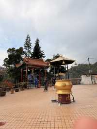 Ten Thousand Buddhas Monastery