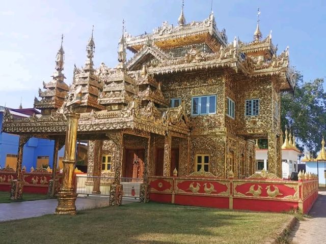 วัดงามในจังหวัดตาก วัดไทยวัฒนาราม✨️