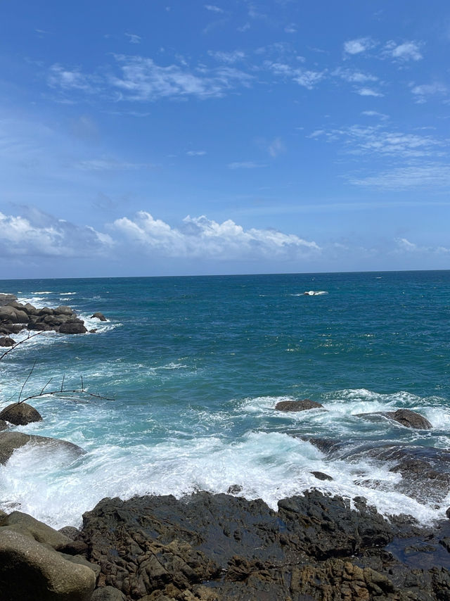 🌊 ภูเก็ตสัมผัสทะเลสวย น้ำใส