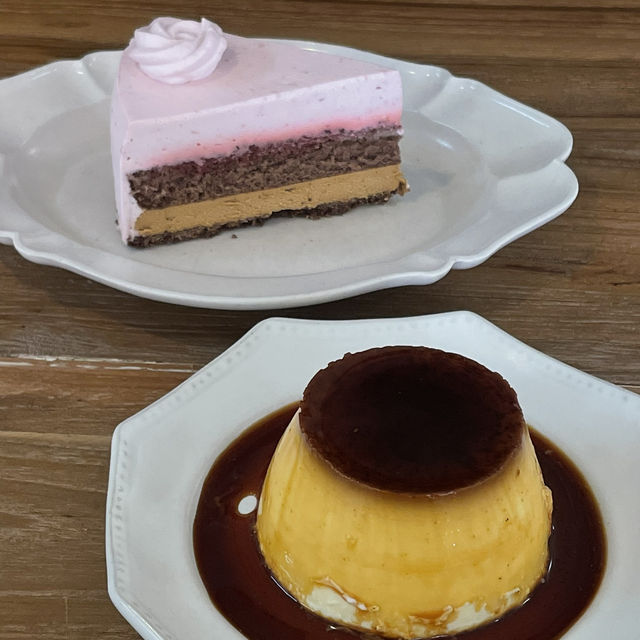 서울 여행 / 혜화 카페 / 맛있고 예쁜 디저트와 찐 맛난 푸딩을 파는 곳 카페 치읓