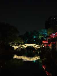 เดินเล่นย่านเก่า Xiaohe Street