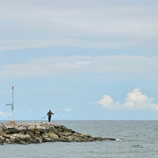 หาดชมจันทร์