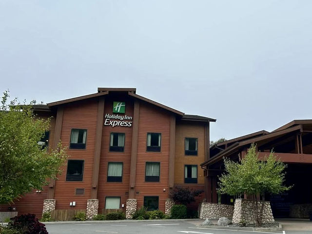Weekend escape at Holiday Inn Express Klamath