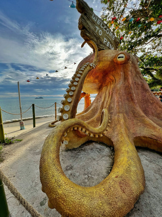 Where Seafood Meets Sunset: Coastal Charm at Hai Boey Seafood 
