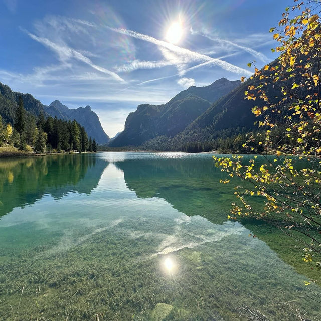 🏞️ Lago di Braies: The Emerald Jewel of the Dolomites* 🚣♂️✨