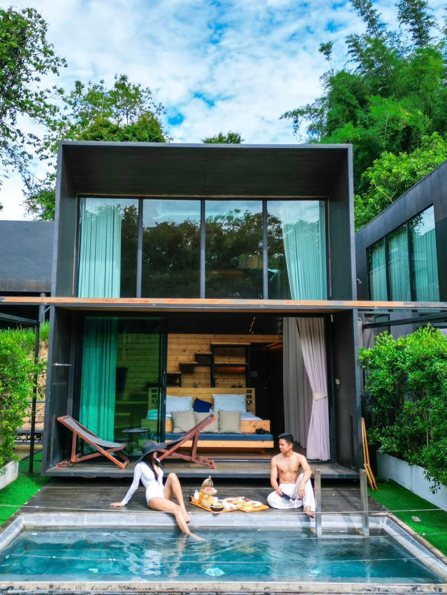 ที่พักริมน้ำกาญจนบุรี พักบนแพสุดเก๋ กลางธรรมชาติ