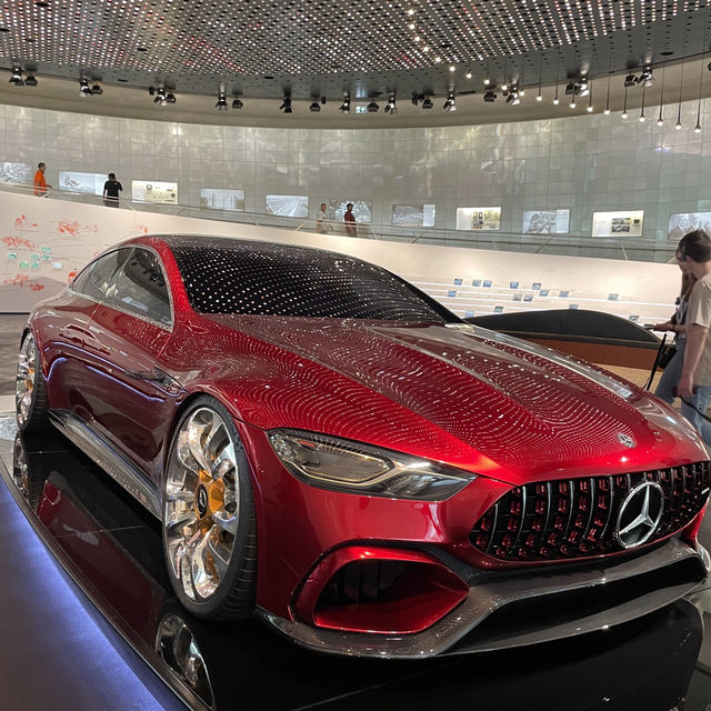  독일 슈투트가르트 메르세데스 벤츠 박물관 Mercedes-Benz Museum