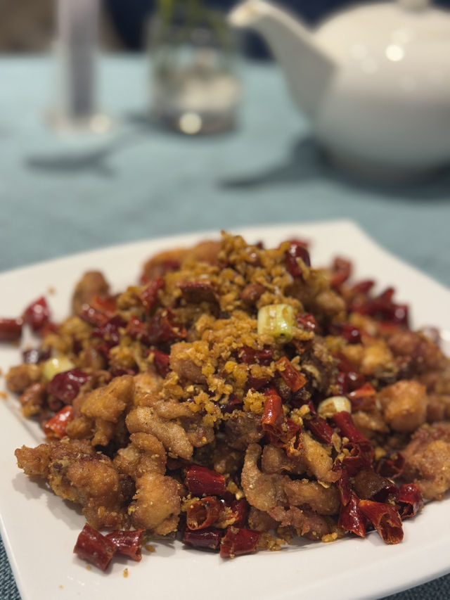 佐敦煲仔飯：高級港味享受！🍚🔥