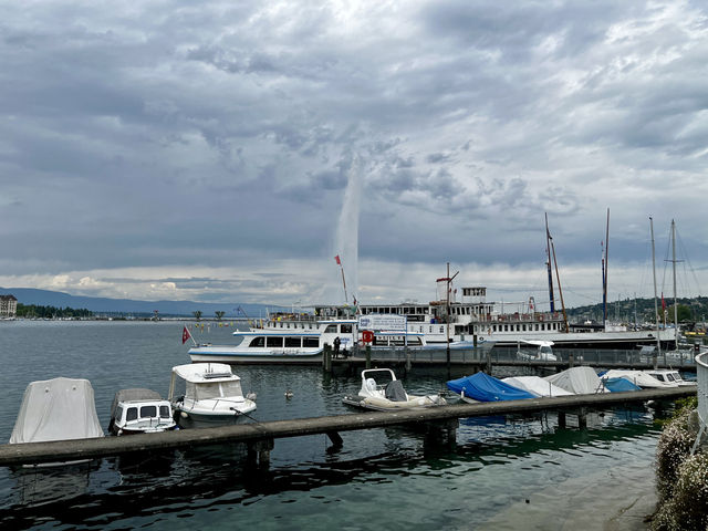 ☕ La Potinière – Geneva’s Lakeside Café-Brasserie
