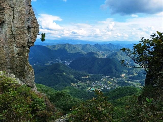 A Chill Hike with Killer Views
