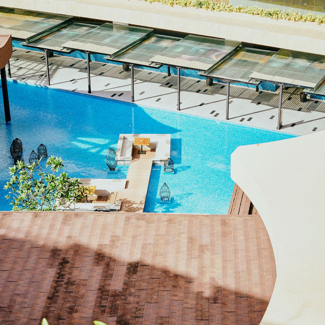 A Seaside Sanctuary of Luxury and Comfort