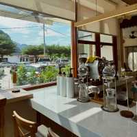 Muzi Matcha Cafe 