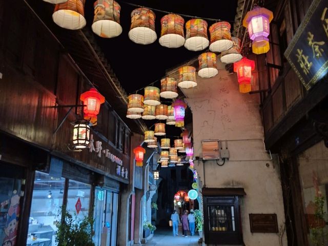 เที่ยวไห่หนิงยามค่ำคื่น เขตประวัติศาสตร์⛩️