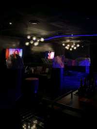Q Bar