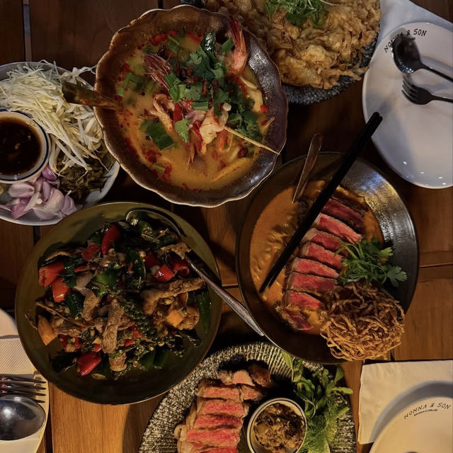 🌙 Moon Whale Pattaya – Rooftop Cafe & Bar