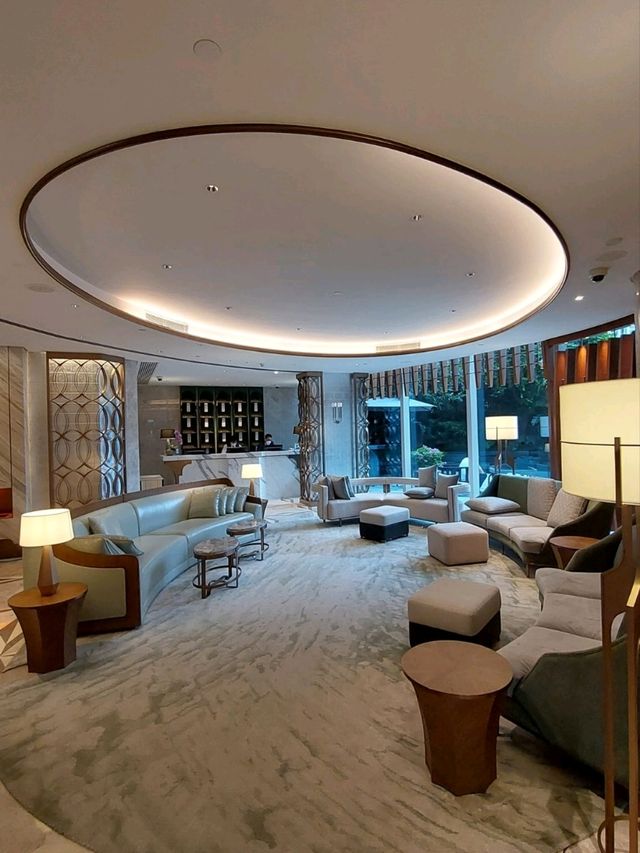 The Silveri Hong Kong ~ MGallery: Where Chic Meets Convenience