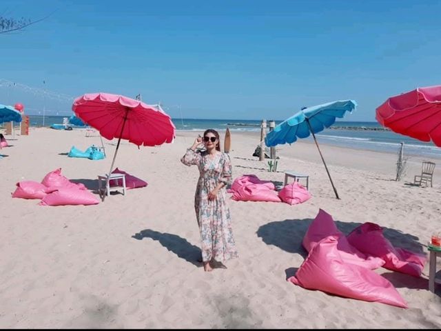 Models Beach หาดเจ้าสำราญ