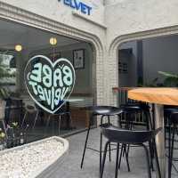 Hi Babe Café