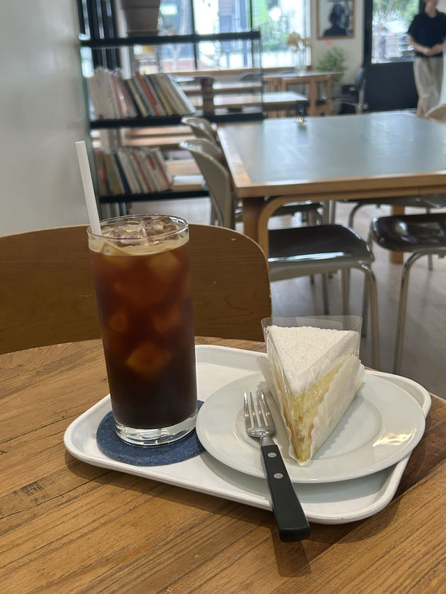 🎂 디저트 맛집 + 힐링 공간, 모스아워