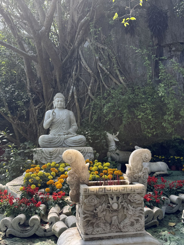🏞️ Marble Mountain, Da Nang , where history meets the heavens