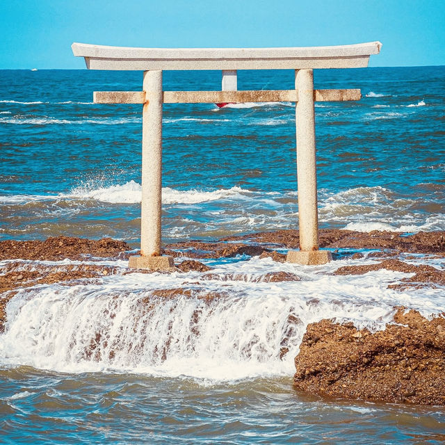 Summer Escape to Ōarai Isosaki Shrine (大洗磯前神社) – Where the Divine Meets the Sea** 🌊⛩️