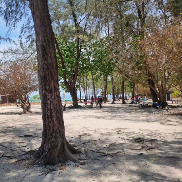 Exploring Poda Island